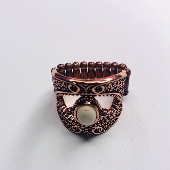 Copper ring - Picture 2 of 5